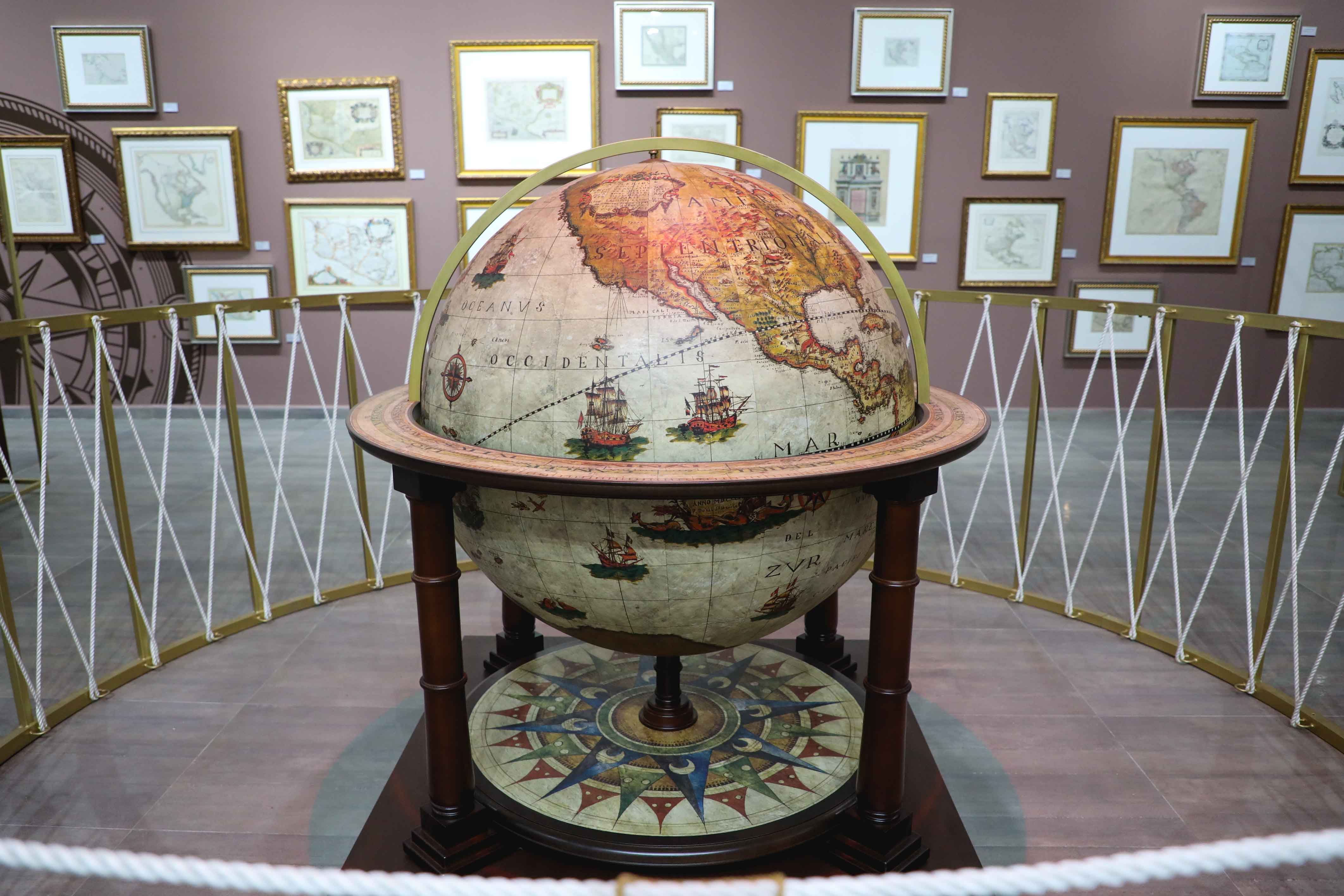 Globo terráqueo de Mercator